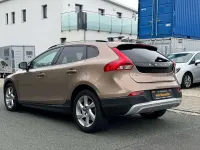 Gebraucht Volvo V40 CC You! 120 PS (88 kW) 2015 Braun Kombi