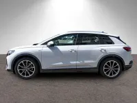 Gebraucht Audi Q4 e-tron S-Line 194 kW (265 PS) 2023 Gletscherweiß metallic SUV