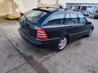 Gebraucht Mercedes C180 140 PS (102 kW) 2004 Schwarz Kombi