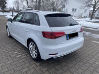 Gebraucht Audi A3 Sport 116 PS (85 kW) 2019 Weiß Kombi