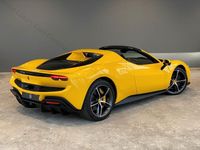 Neu Ferrari 296 829 PS (609 kW) 2025 Gelb Cabrio