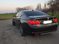 Gebraucht BMW 740 Sport Line 306 PS (225 kW) 2010 Grau Limousine