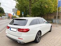 Gebraucht Mercedes E200 Avantgarde 160 PS (117 kW) 2023 Weiß Limousine