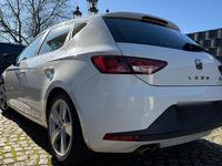 Second-hand Seat Leon FR 184 CP (135 kW) 2014 Negru Berlinǎ
