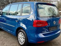Gebraucht VW Touran Trendline 105 PS (77 kW) 2011 Blau Van / Kleinbus