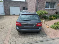 Gebraucht Mercedes E250 Avantgarde 204 PS (150 kW) 2010 Grau Limousine