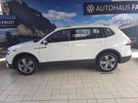 Gebraucht VW Tiguan Allspace Elegance 150 PS (110 kW) 2022 Weiß SUV
