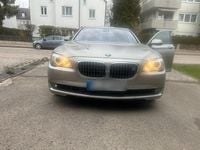 Gebraucht BMW 750 408 PS (300 kW) 2009 Gold Limousine