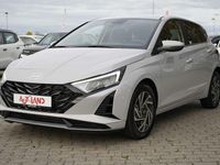 Neu Hyundai i20 101 PS (74 kW) 2025 Grau Limousine