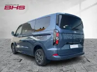 Neu Ford Tourneo Titanium 170 PS (125 kW) 2026 Chromablau metallic (blau) Van / Kleinbus
