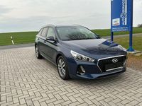 Gebraucht Hyundai i30 140 PS (102 kW) 2017 Blau Kombi