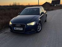 Gebraucht Audi A3 Ambition 140 PS (102 kW) 2014 Blau Kleinwagen