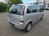 Gebraucht Opel Meriva Edition 105 PS (77 kW) 2009 Silber Van / Kleinbus
