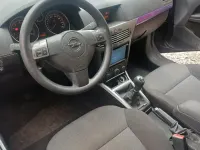 Gebraucht Opel Astra 105 PS (77 kW) 2005 Schwarz Kleinwagen
