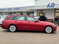Gebraucht Mercedes C220 200 PS (147 kW) 2021 Hyazinthrot Kombi
