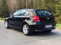 Gebraucht BMW 116 116 PS (85 kW) 2011 Schwarz Kleinwagen