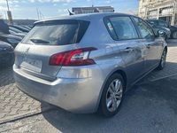 Gebraucht Peugeot 308 Active 116 PS (85 kW) 2014 Silber Limousine
