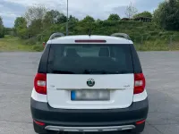Gebraucht Skoda Yeti 122 PS (89 kW) 2011 Weiß SUV