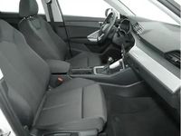 Second-hand Audi Q3 Basis 150 CP (110 kW) 2023 Alb SUV