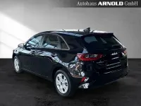 Gebraucht Kia Ceed Comfort 140 PS (102 kW) 2025 Zilinaschwarz Kleinwagen