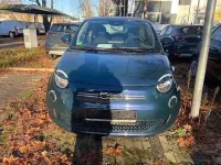 Gebraucht Fiat 500e 86 kW (118 PS) 2023 Grün Limousine