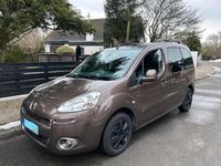 Gebraucht Peugeot Partner Tepee Allure 120 PS (88 kW) 2015 Braun Van / Kleinbus