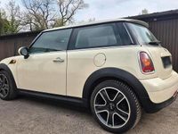 Usata Mini Cooper 75 CV (55 kW) 2010 Beige Utilitaria