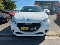 Gebraucht Peugeot 208 Active 68 PS (50 kW) 2014 Weiß Kleinwagen