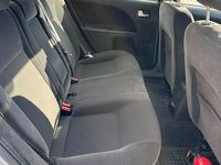 Gebraucht Ford Mondeo Ghia 125 PS (91 kW) 2003 Silber Limousine