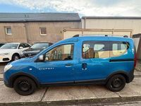 Używany Dacia Dokker Stepway 116 KM (85 kW) 2016 Niebieski Minivan