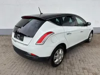 Gebraucht Lancia Delta 105 PS (77 kW) 2013 Weiß Kleinwagen