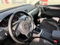 Second-hand VW Passat Highline 140 CP (102 kW) 2012 Negru Break