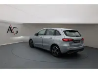 Gebraucht Mercedes B180 Progressive 116 PS (85 kW) 2025 Hightechsilber metallic Kleinwagen