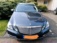 Używany Mercedes E220 170 KM (125 kW) 2011 Szary Kombi