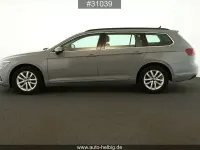 Gebraucht VW Passat Business 150 PS (110 kW) 2024 Grau Kombi