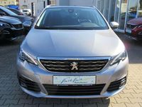 Gebraucht Peugeot 308 SW Allure 131 PS (96 kW) 2018 Artensesilber Kombi