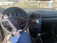 Gebraucht Mercedes A180 Elegance 109 PS (80 kW) 2007 Grau Van / Kleinbus