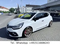 Gebraucht Renault Clio IV Trophy 220 PS (161 kW) 2018 Weiß Kleinwagen
