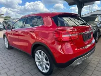 Gebraucht Mercedes GLA250 211 PS (155 kW) 2016 Rot SUV