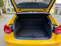 Gebraucht Audi Q2 Design 150 PS (110 kW) 2020 Gelb SUV
