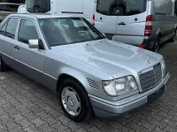 Brugt Mercedes E250 113 HK (83 kW) 1993 Sølv Sedan