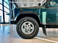 Gebraucht Land Rover Defender 122 PS (89 kW) 2010 Grün Van / Kleinbus