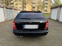 gebraucht Mercedes C220 CDI Avantgarde / Automatik / TÜV 10/2024