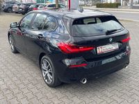 Gebraucht BMW 120 Advantage 190 PS (139 kW) 2022 Schwarz Kleinwagen