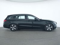 Gebraucht Mercedes C200 Avantgarde 163 PS (119 kW) 2024 Schwarz Limousine