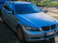 Gebraucht BMW 320 177 PS (130 kW) 2007 Silber Kombi