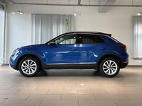 Gebraucht VW T-Roc Style 150 PS (110 kW) 2024 Ravennablau metallic SUV