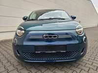 Gebraucht Fiat 500e Action 69 kW (95 PS) 2022 Colore esterno (ozean grün) Kleinwagen