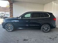 gebraucht BMW X5 3.0d xDrive M Sport Navi Leder Massage Standh