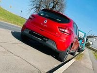 Gebraucht Renault Clio IV 90 PS (66 kW) 2015 Rot Kleinwagen